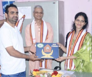 Read more about the article A Special Felicitation at Sparrow Conservation Programme