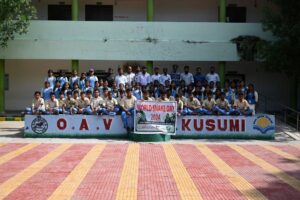 Read more about the article World Snake Day Spotlight: Berhampur Sabuja Bahini Leads Awareness Drive with Snake Helpline and School Students