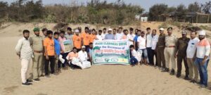 Read more about the article Sea Beach Cleaning Drive with ECO-Warriors, Snake Helpline, and  AVP Team.