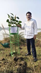Read more about the article A Tribute to Family, A Gift to the Earth: Hon’ble MLA Shri K. Anil Kumar’s Inspiring Green Gesture