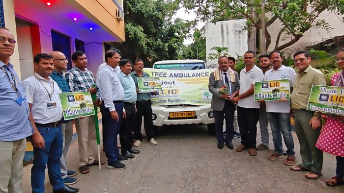 Empowering Nature Care with a Tree Ambulance Gifted by LIC, Khodasing